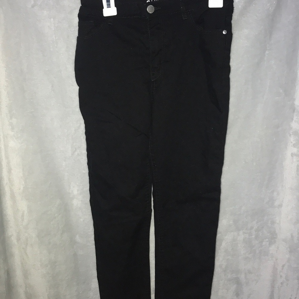Black skinny jeans